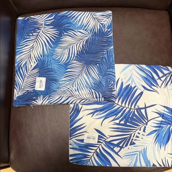 Blue and White Palm Leaf Pillow Covers (4) - Picture 2 of 2